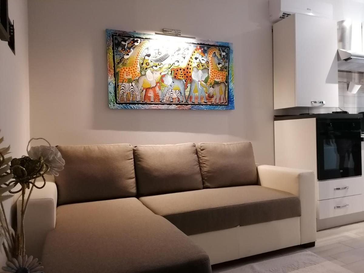 Al Bajah Loft Monovano Con Requisiti Hotel Таормина Екстериор снимка