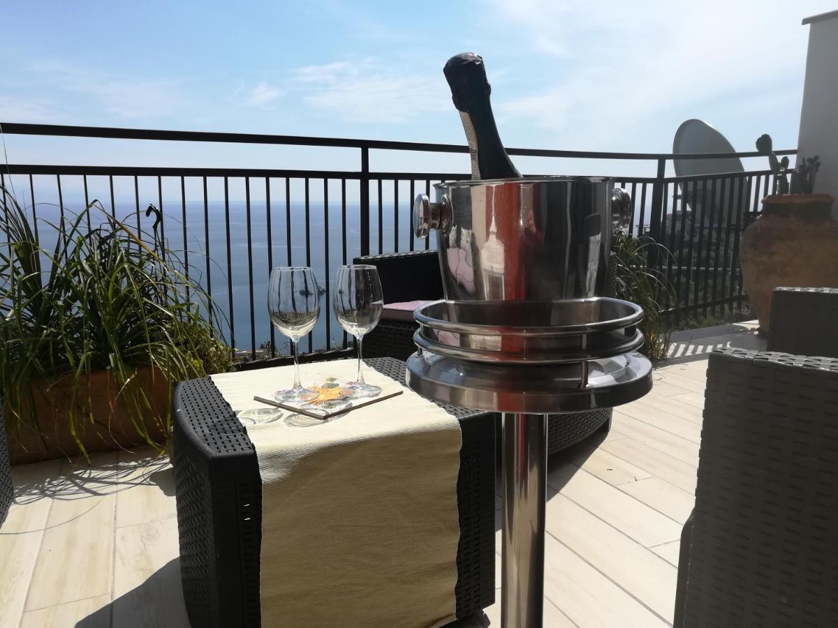 Al Bajah Loft Monovano Con Requisiti Hotel Таормина Екстериор снимка