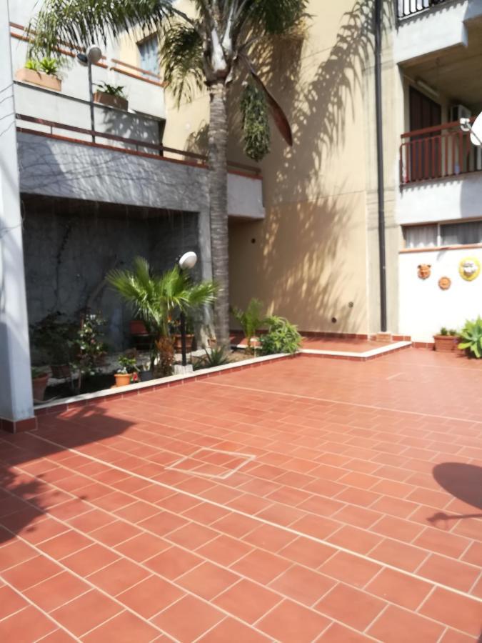 Al Bajah Loft Monovano Con Requisiti Hotel Таормина Екстериор снимка